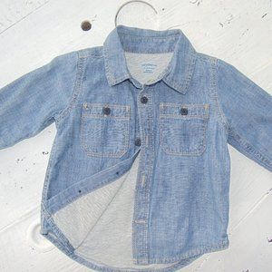 Baby GAP Chambray button down shirt size 12/18 months. Like new condition.